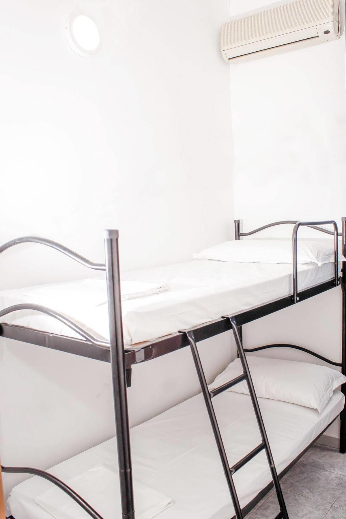 Albergue Melting Pot Roma Exterior foto